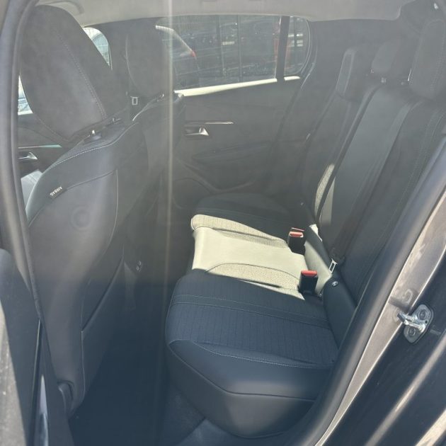 PEUGEOT 208 1.5 BLUE HDI 100 cv ALLURE Garantie 12 mois