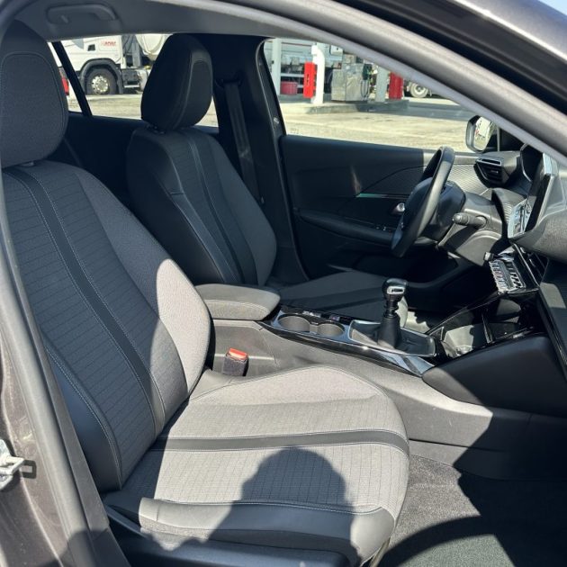 PEUGEOT 208 1.5 BLUE HDI 100 cv ALLURE Garantie 12 mois