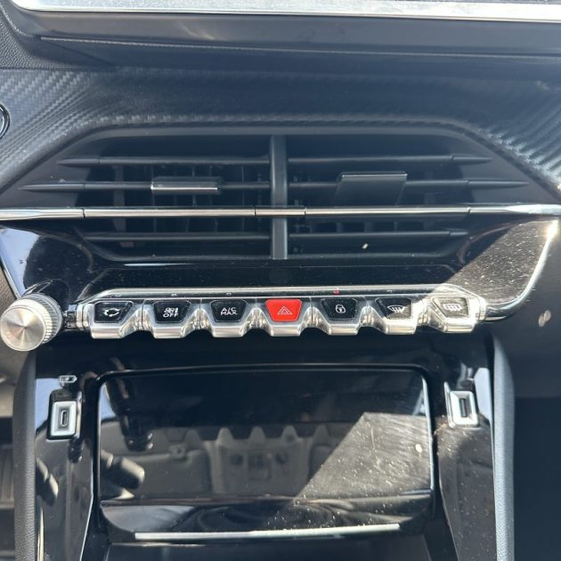 PEUGEOT 208 1.5 BLUE HDI 100 cv ALLURE Garantie 12 mois