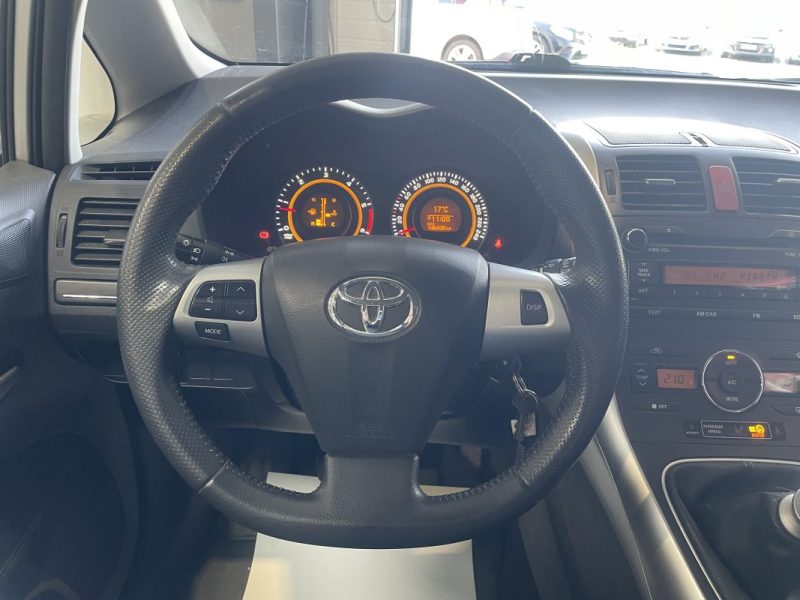 TOYOTA AURIS 90 D-4D Active BVM6