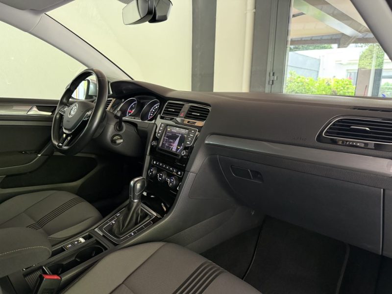 VOLKSWAGEN GOLF 2017