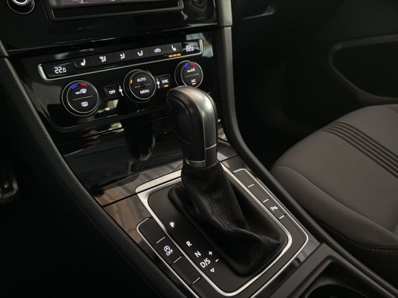 VOLKSWAGEN GOLF 2017