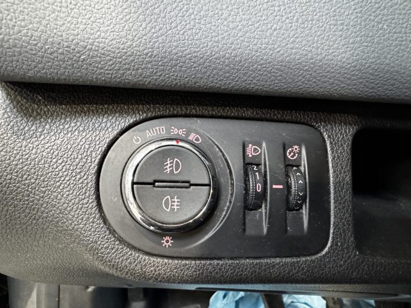   OPEL MERIVA 1.4 Turbo - 120 ch Twinport Start/Stop Cosmo Pack - MOTEUR A CHAINE - 2 EME MAIN