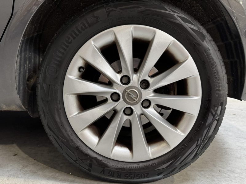   OPEL MERIVA 1.4 Turbo - 120 ch Twinport Start/Stop Cosmo Pack - MOTEUR A CHAINE - 2 EME MAIN