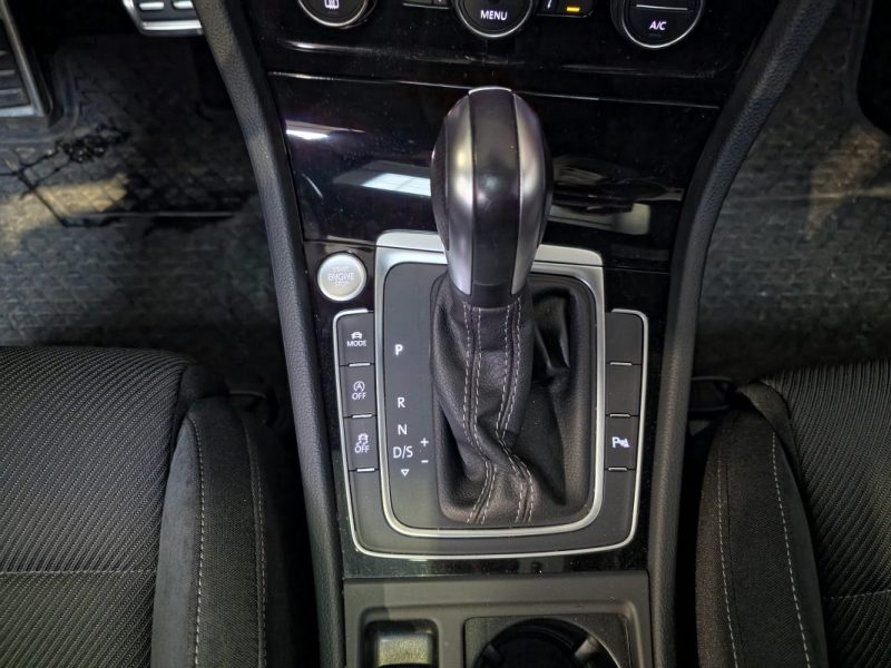 VOLKSWAGEN GOLF 2.0 TSI 300 DSG7 4Motion R / 2eme main