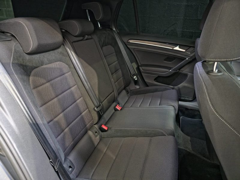VOLKSWAGEN GOLF 2.0 TSI 300 DSG7 4Motion R / 2eme main