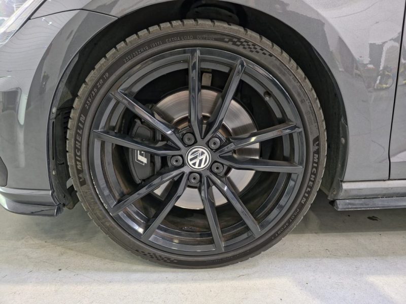 VOLKSWAGEN GOLF 2.0 TSI 300 DSG7 4Motion R / 2eme main