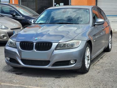 B.M.W. SERIE 3 2010