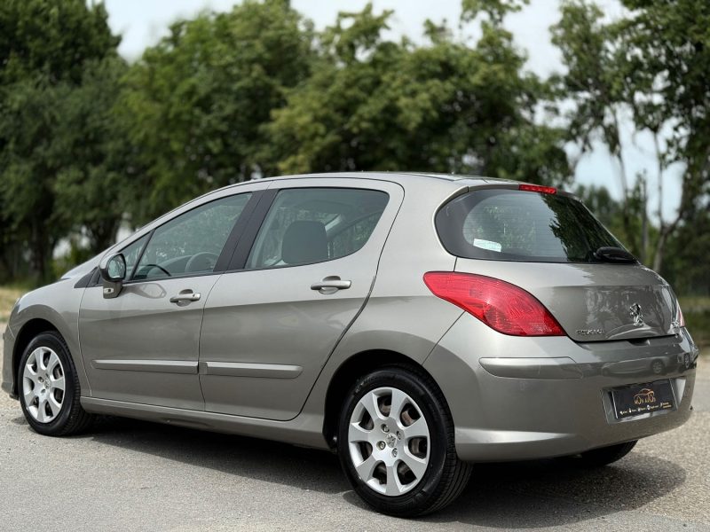 PEUGEOT 308 2010