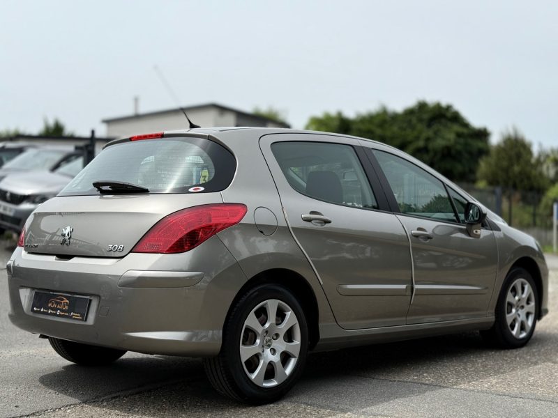 PEUGEOT 308 2010
