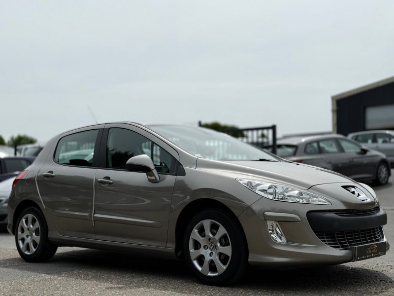 PEUGEOT 308 2010