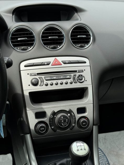 PEUGEOT 308 2010