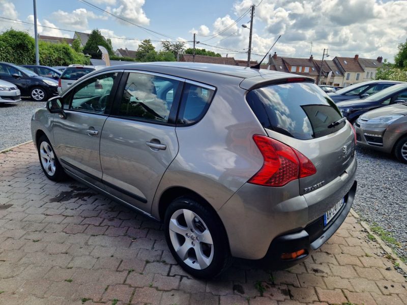PEUGEOT 3008 1.6L HDi 110cv PREMIUM / Révisée&Garantie