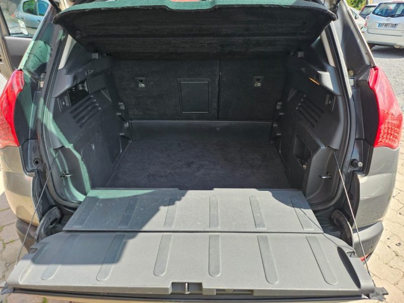 PEUGEOT 3008 1.6L HDi 110cv PREMIUM / Révisée&Garantie