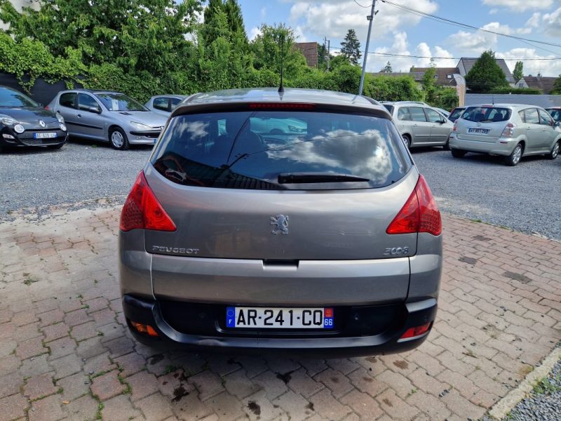 PEUGEOT 3008 1.6L HDi 110cv PREMIUM / Révisée&Garantie