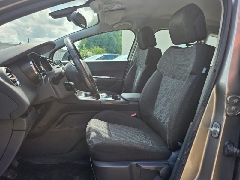 PEUGEOT 3008 1.6L HDi 110cv PREMIUM / Révisée&Garantie