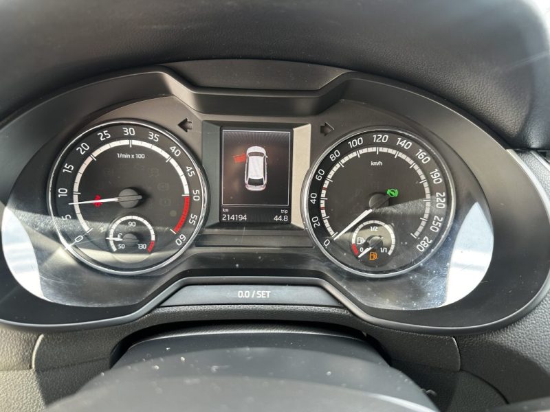 SKODA OCTAVIA III 2.0 TDI 184 RS DSG6