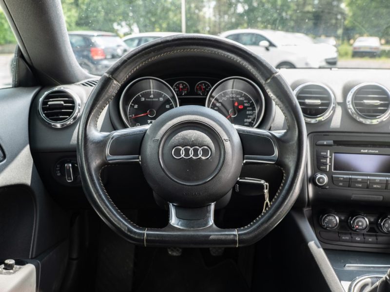 AUDI AUDI TT 2006