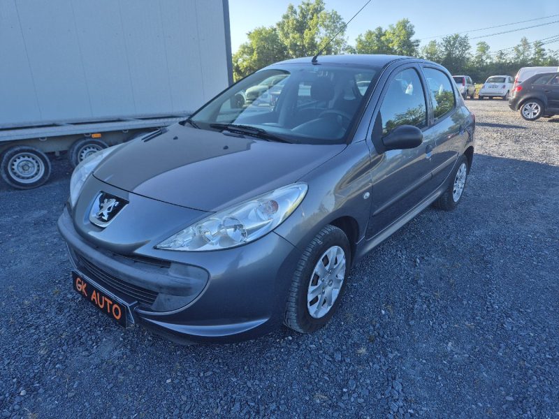 PEUGEOT 206 + 1.4 75cv urban 2009 157500 km 