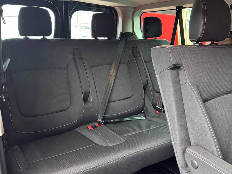 MINIBUS RENAULT TRAFIC 2.0 BLUE DCI - 9 PLACES 