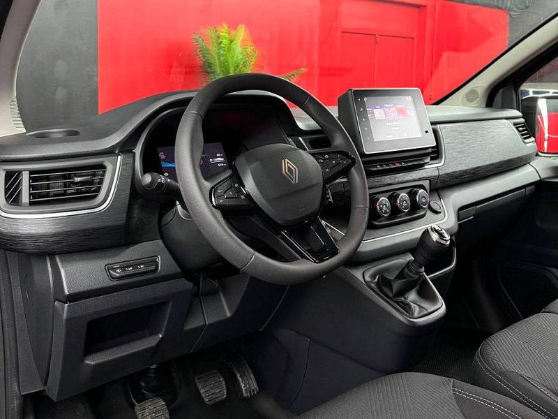 MINIBUS RENAULT TRAFIC 2.0 BLUE DCI - 9 PLACES 