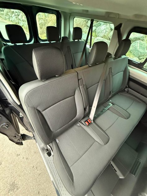 MINIBUS RENAULT TRAFIC 2.0 BLUE DCI 150 CV / RED RALLONGE  9 PLACES PRIX TTC TVA RECUPERABLE 