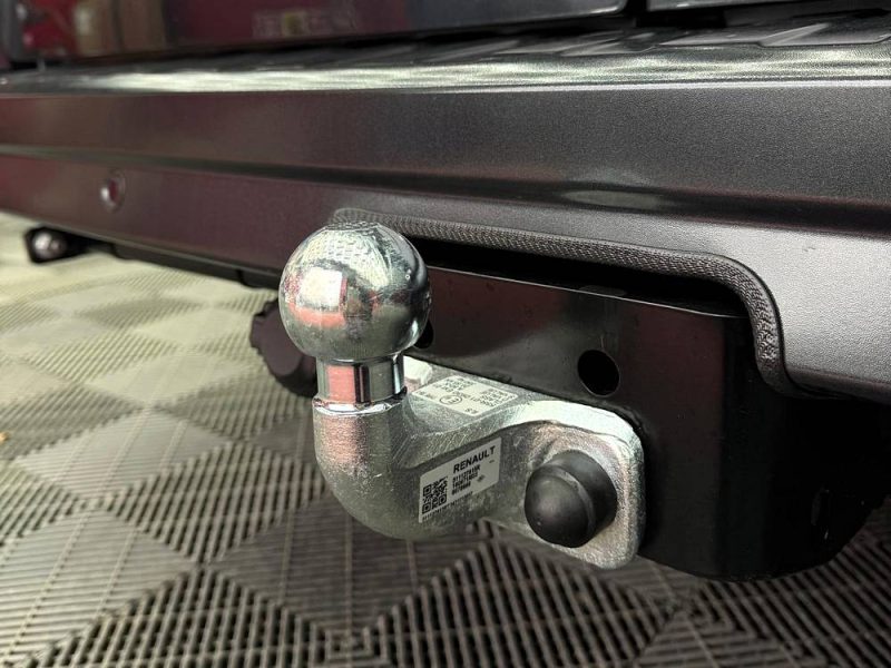 MINIBUS RENAULT TRAFIC 2.0 BLUE DCI - 9 PLACES 