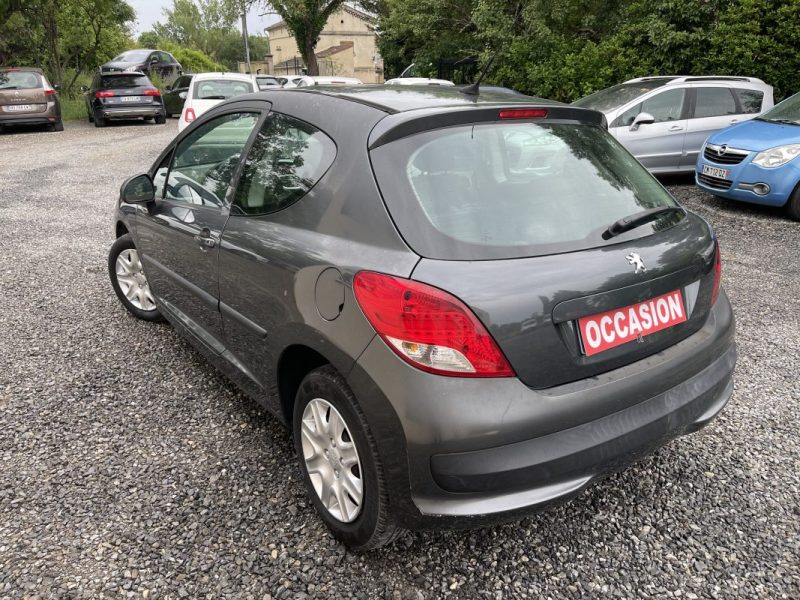 PEUGEOT 207 2010