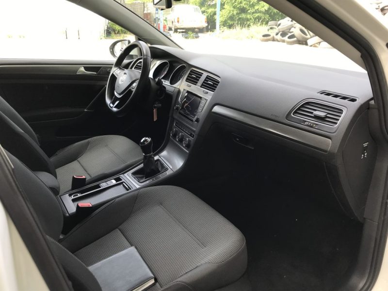 VOLKSWAGEN GOLF VII - 1.6 TDI 105cv FAP CONFORTLINE BUSINESS - GARANTIE 6 MOIS