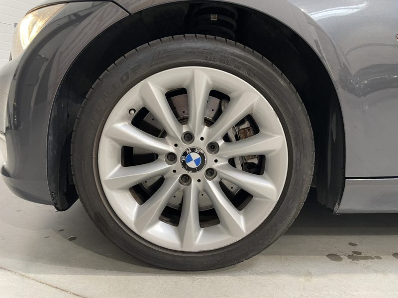 BMW Série 3 E92 335Xi BVA - Suivi D'entretien Complet 