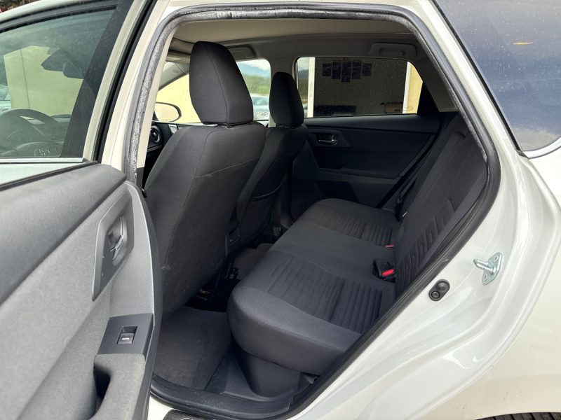 TOYOTA AURIS 2016