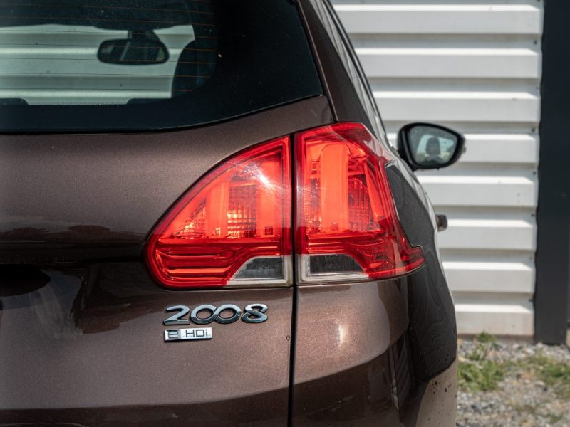 PEUGEOT 2008 2014