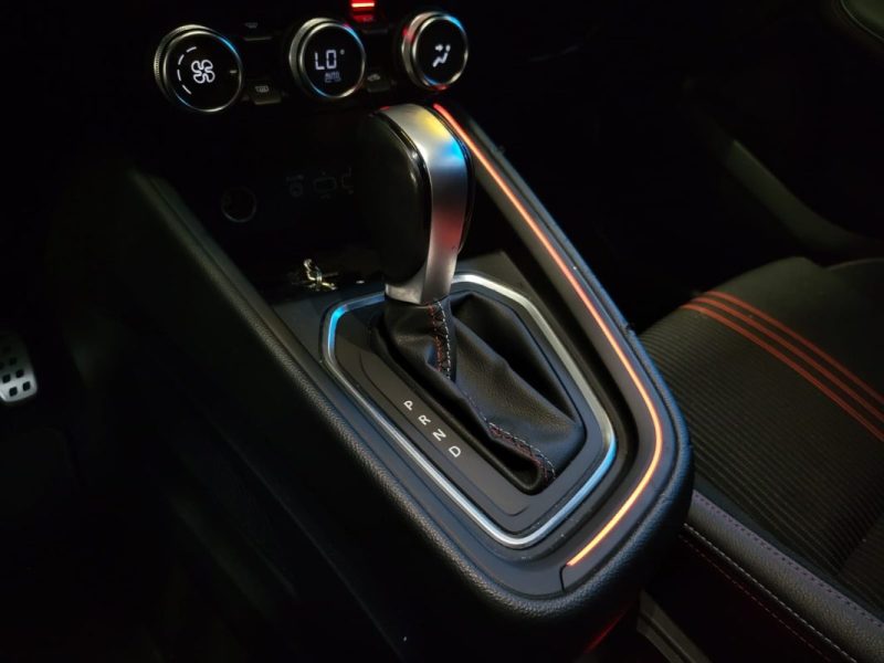 RENAULT CLIO 1.3 TCE 130cv RS LINE / ECLAIRAGE D'AMBIANCE / APPLE CARPLAY / SUIVI RENAULT