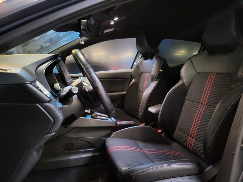 RENAULT CLIO 1.3 TCE 130cv RS LINE / ECLAIRAGE D'AMBIANCE / APPLE CARPLAY / SUIVI RENAULT