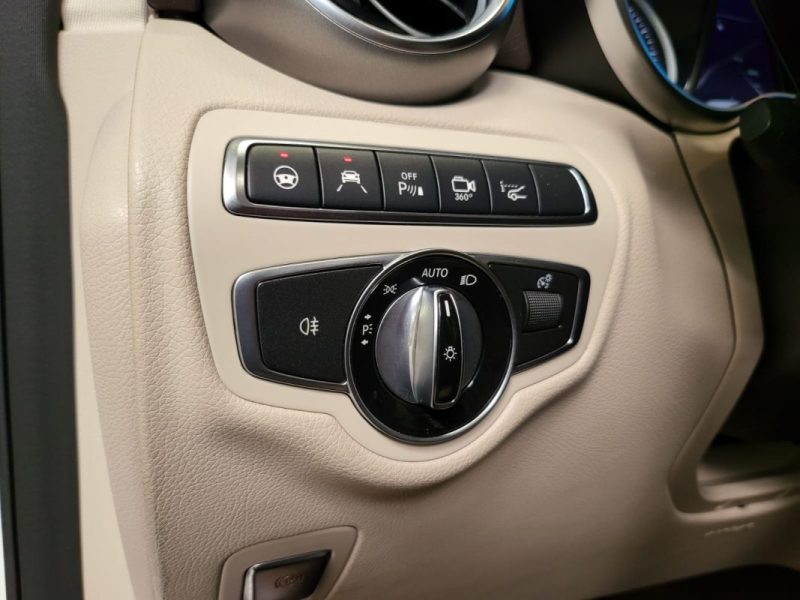 MERCEDES CLASSE GLC 250D 4-MATIC 204CH FASCINATION / SUIVI MERCEDES / TOIT PANO / TETE-HAUTE / SIEGE