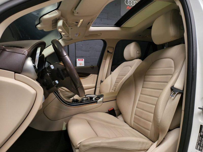 MERCEDES CLASSE GLC 250D 4-MATIC 204CH FASCINATION / SUIVI MERCEDES / TOIT PANO / TETE-HAUTE / SIEGE