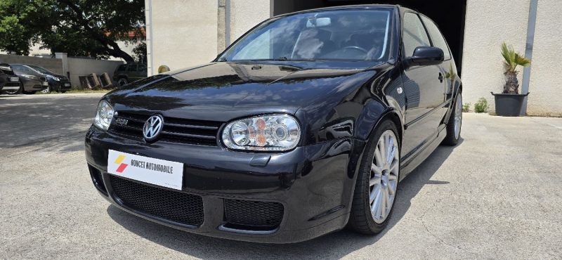 VOLKSWAGEN GOLF IV R32 241CV 2003