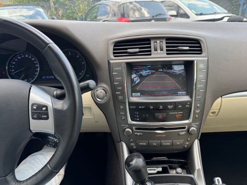 LEXUS IS200 2.2D 150CH 2011