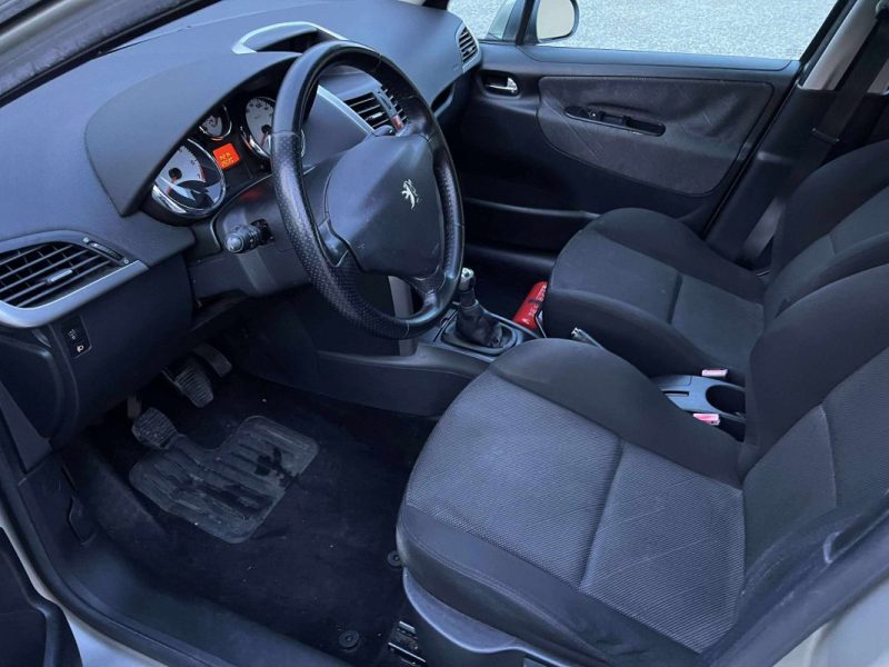 PEUGEOT 207 2008