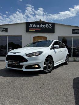 Ford Focus St 2.0 EcoBoost 250cv / Moteur à chaine / CT OK / Révisée 