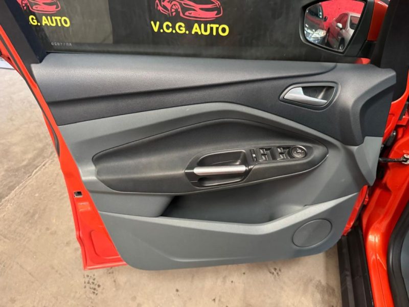 FORD C-MAX 1.6 TDCi 95ch FAP Trend 