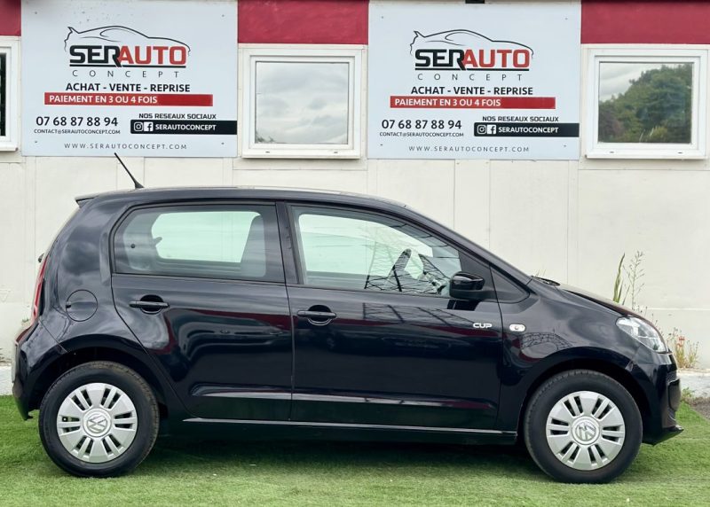 VOLKSWAGEN UP! 2015
