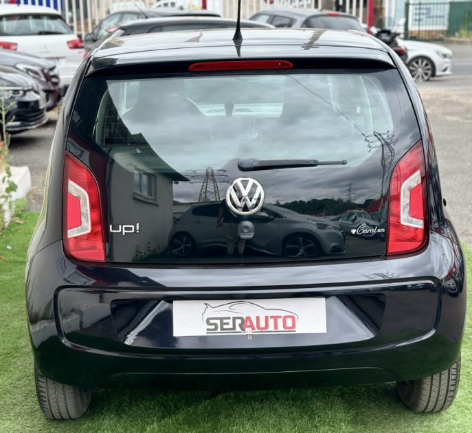 VOLKSWAGEN UP! 2015