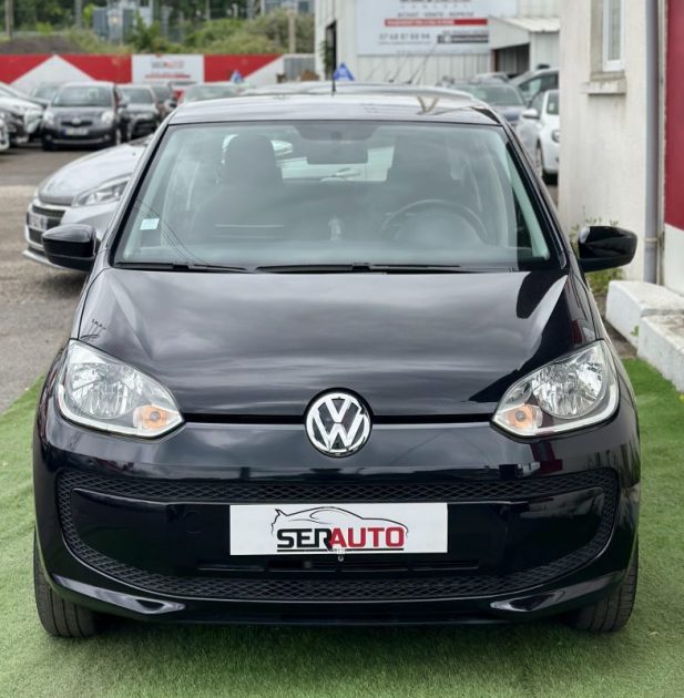 VOLKSWAGEN UP! 2015