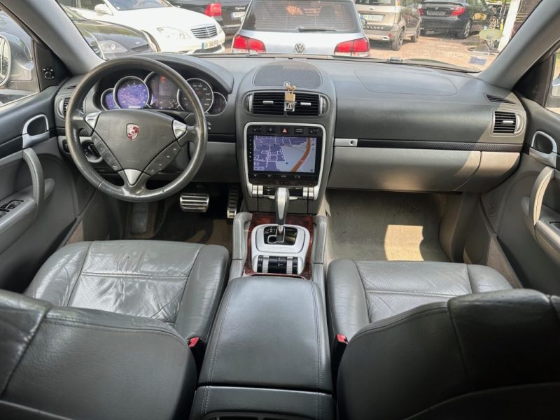 PORSCHE CAYENNE 2003