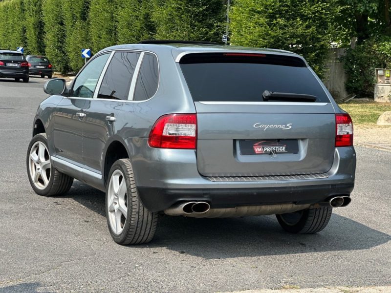 PORSCHE CAYENNE 2003