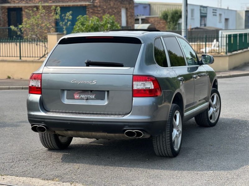 PORSCHE CAYENNE 2003