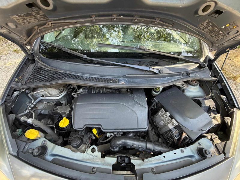 RENAULT TWINGO 1.2i 16v 75 DYNAMIQUE QUICKSHIFT 