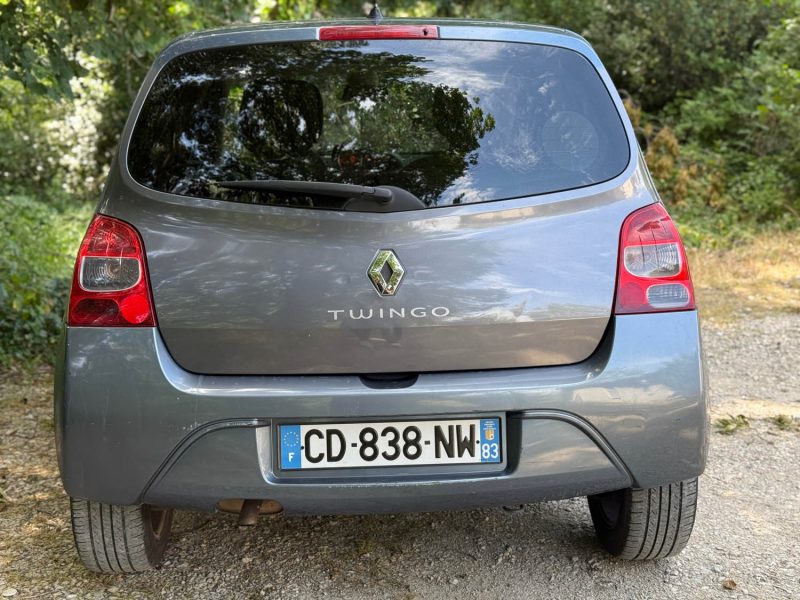 RENAULT TWINGO 1.2i 16v 75 DYNAMIQUE QUICKSHIFT 