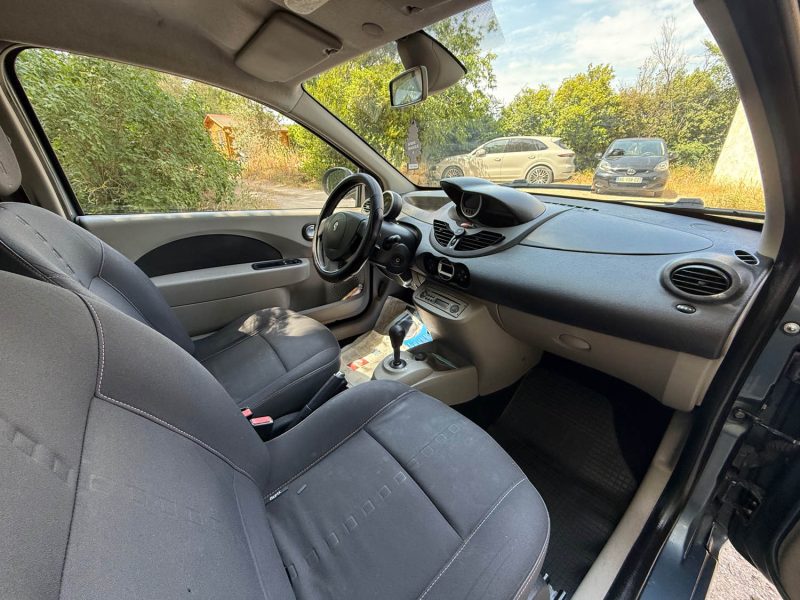 RENAULT TWINGO 1.2i 16v 75 DYNAMIQUE QUICKSHIFT 